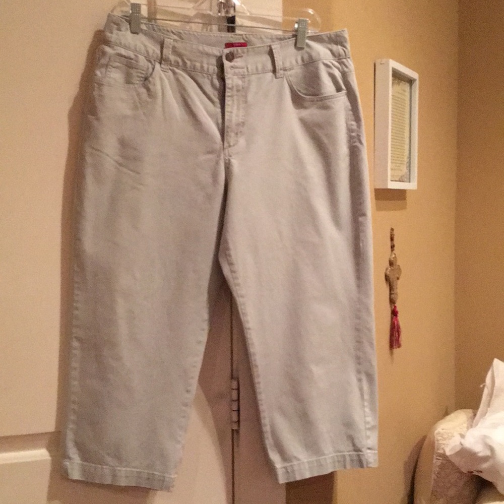 Cute Merona Khaki Cropped Pants Size 12